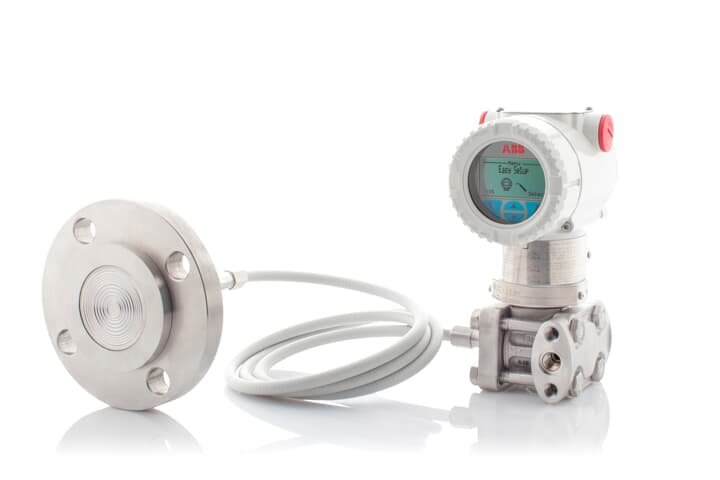 Differential pressure transmitter with diaphragm seal model 266DRH